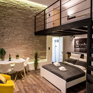 Very Stylish And Fresh In The Center Апартаменты Будапешт